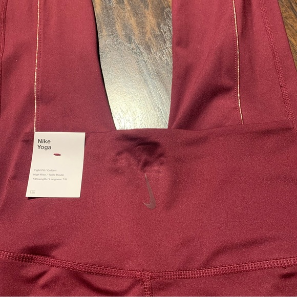 Nike | NWT Women's Yoga 7/8 Lurex Tights Dark Beetroot - Picture 10 of 11